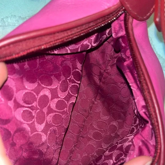 Mini Vintage Coach Leather Hand Bag - Picture 5 of 7